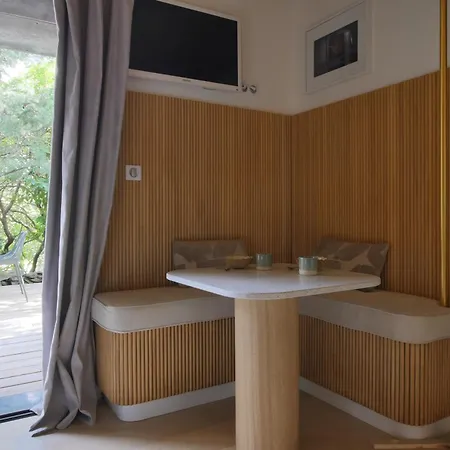 Bed & Breakfast Bien Loin D'ici
