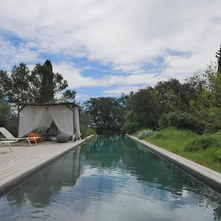 Bien Loin D'ici Couette-café 4*