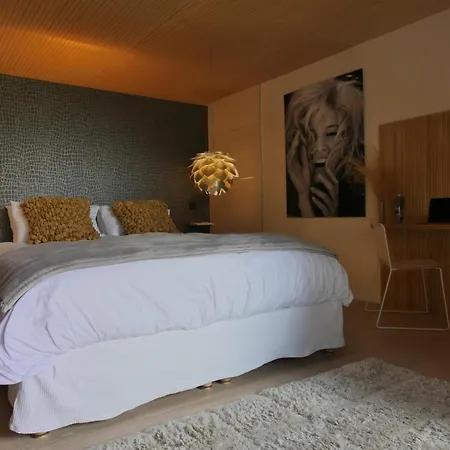 Couette-café Bien Loin D'ici