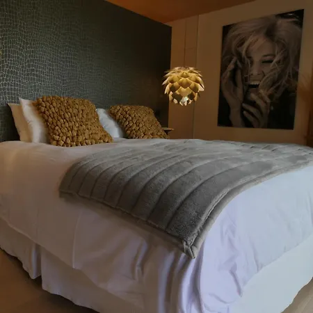 Bed & Breakfast Bien Loin D'ici Nimes