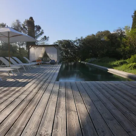 Bien Loin D'ici Nîmes