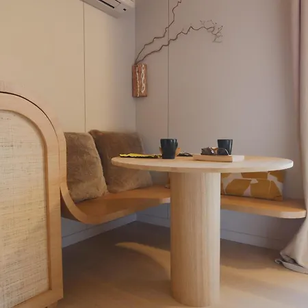 Couette-café Bien Loin D'ici 4*